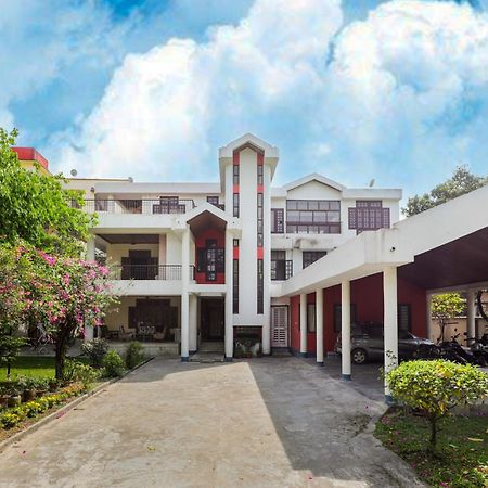 Exotic Villa Homestay Гувахати Екстериор снимка