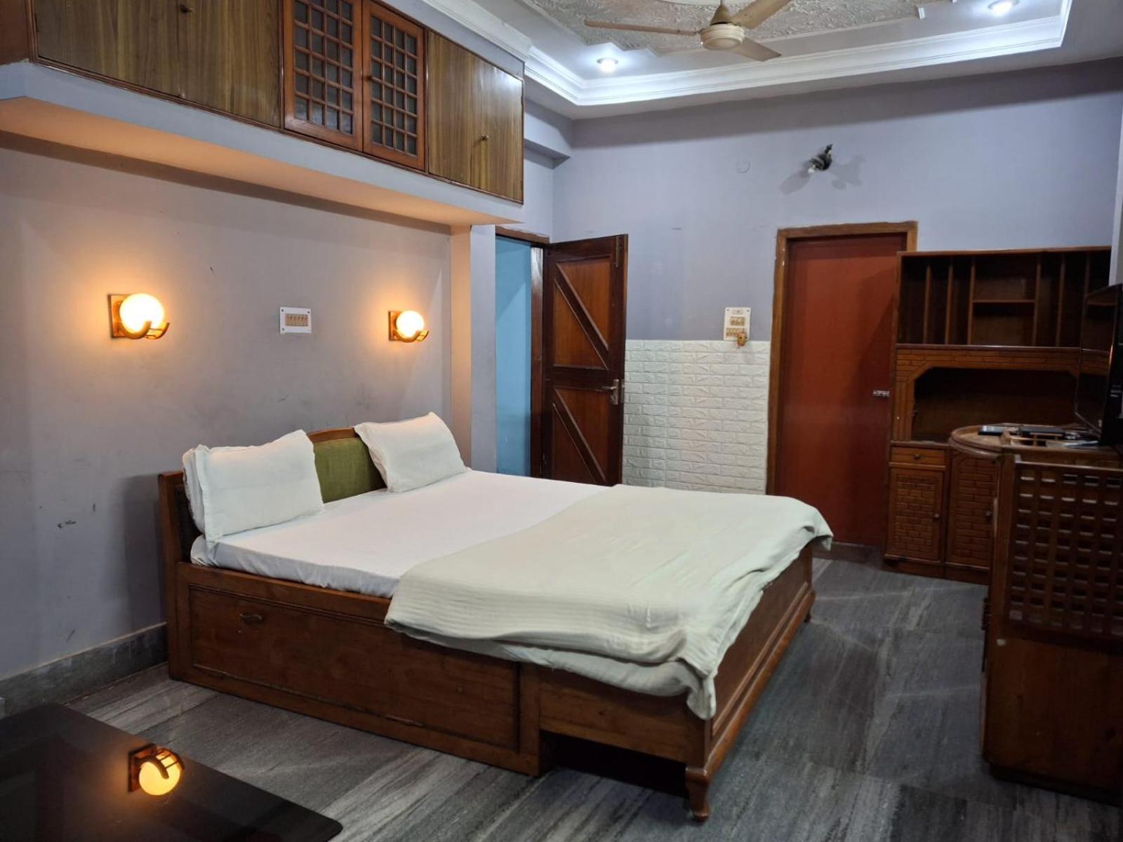 Exotic Villa Homestay Гувахати Екстериор снимка