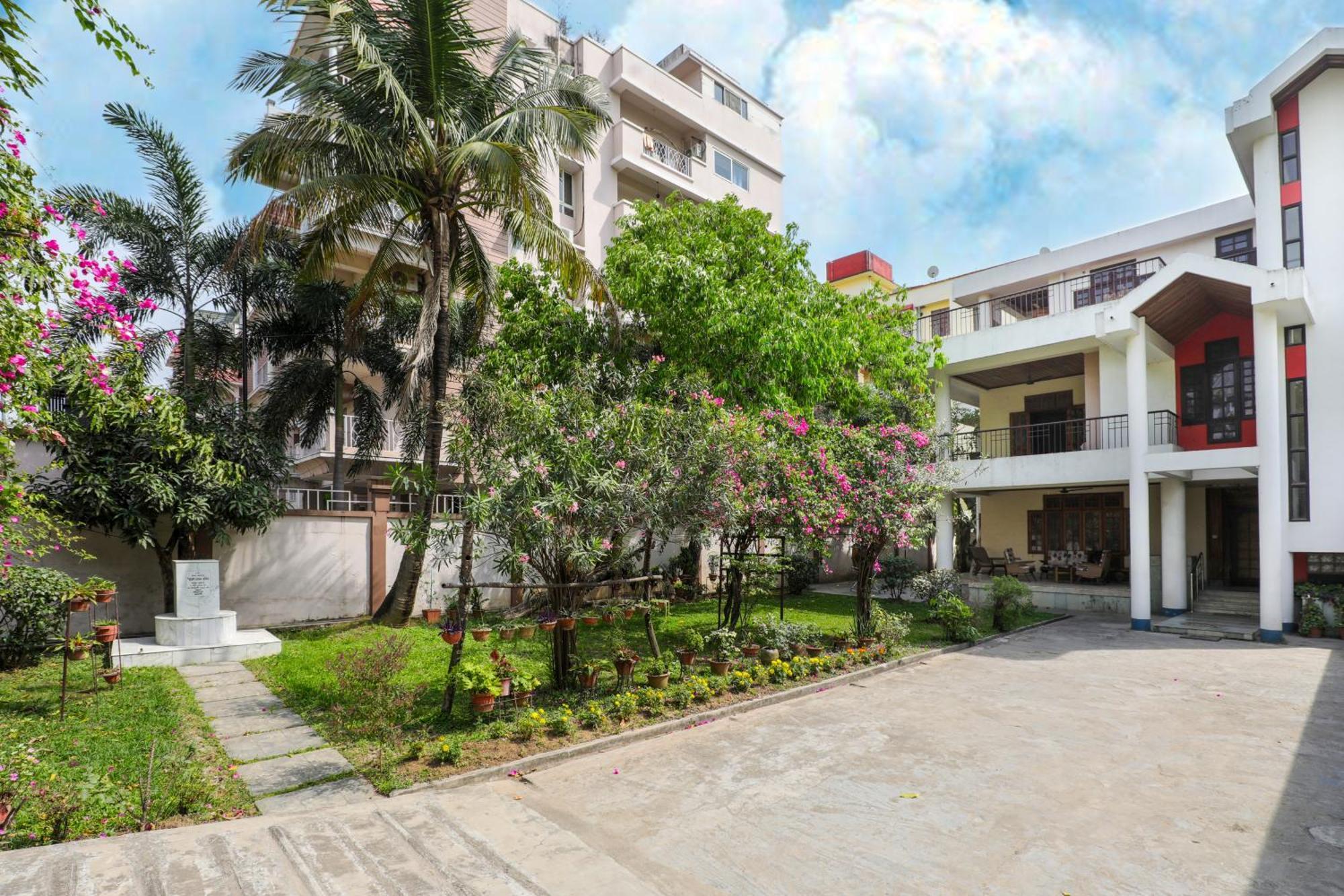 Exotic Villa Homestay Гувахати Екстериор снимка