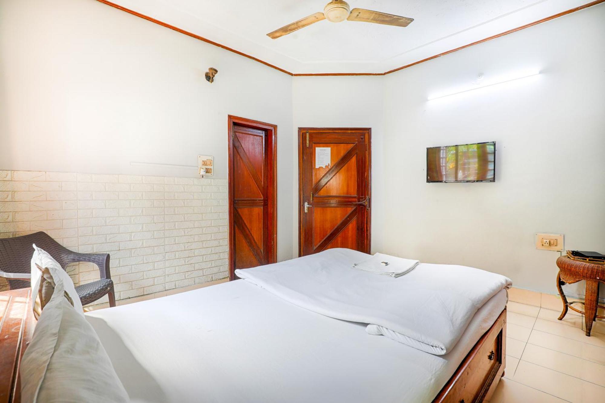 Exotic Villa Homestay Гувахати Екстериор снимка