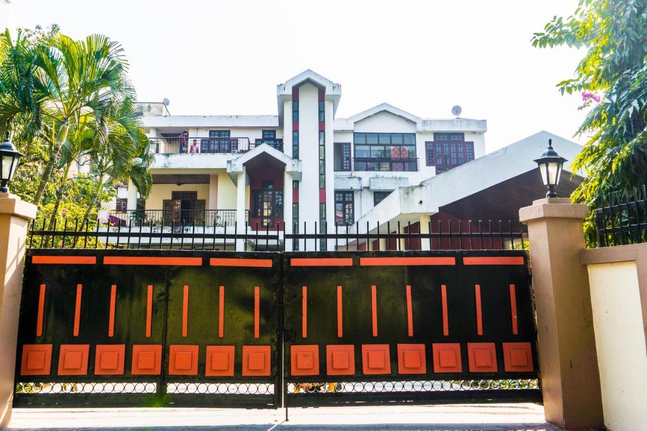 Exotic Villa Homestay Гувахати Екстериор снимка